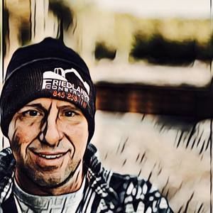 Meet your Posher, Daniel